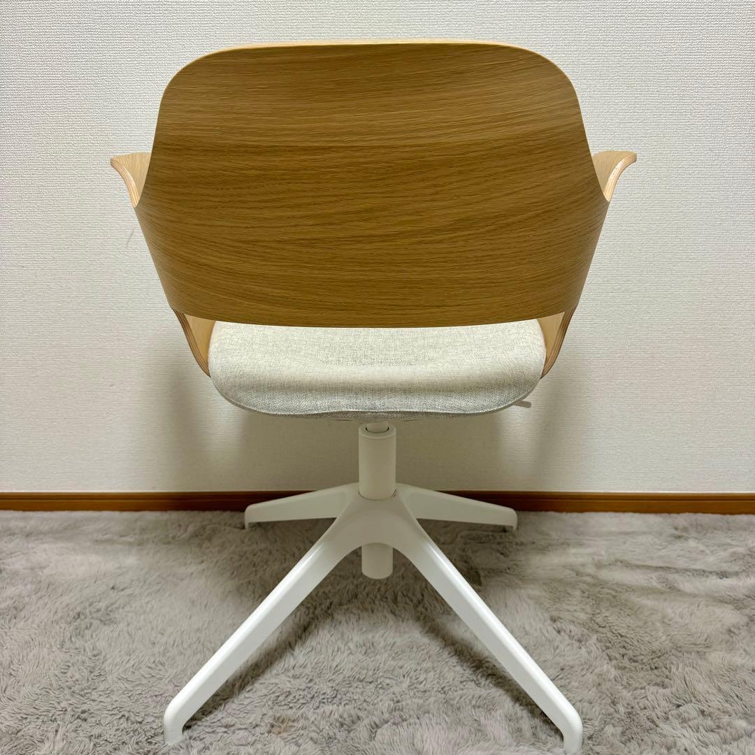 【 i.k.a】美品 IKEA フィェルベルゲット 回転椅子 チェア