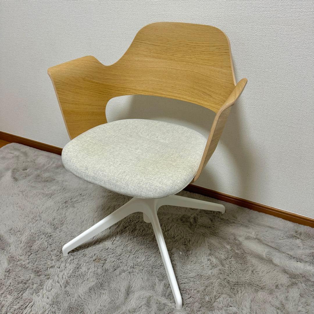 【 i.k.a】美品 IKEA フィェルベルゲット 回転椅子 チェア