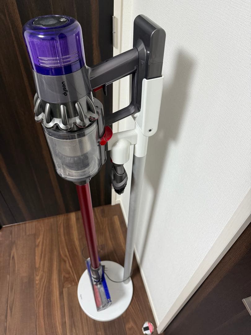 Dyson スティッククリーナー 本体　スタンド付