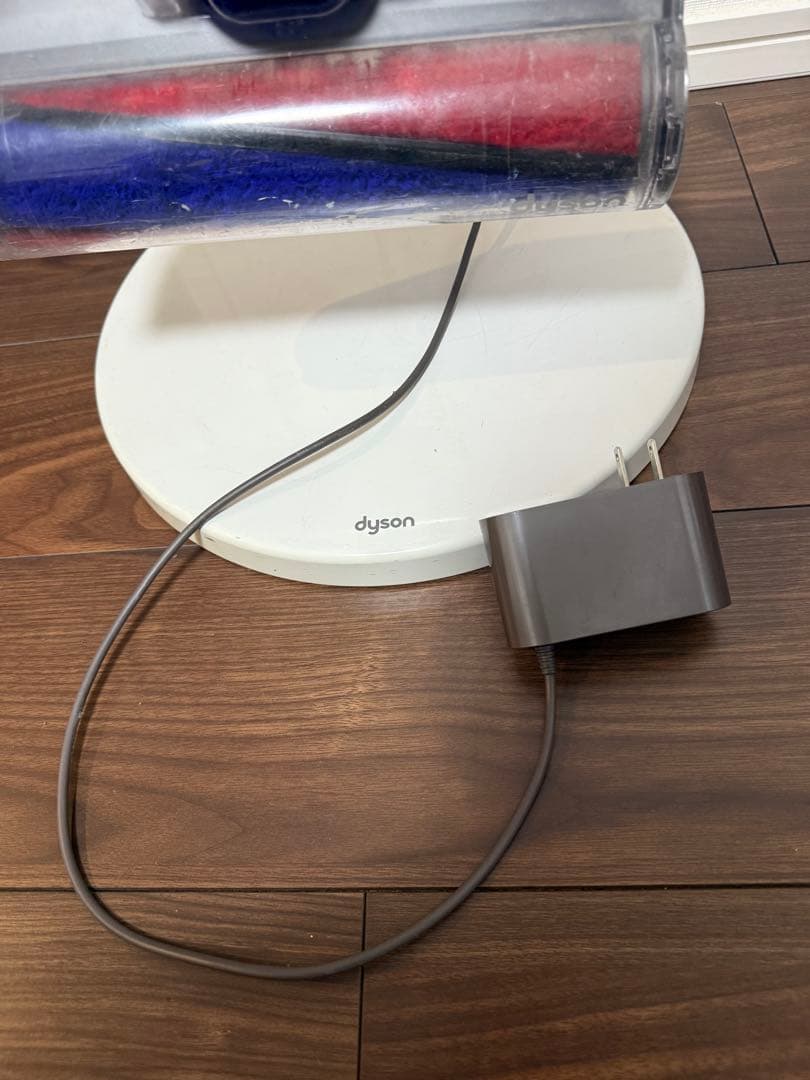 Dyson スティッククリーナー 本体　スタンド付