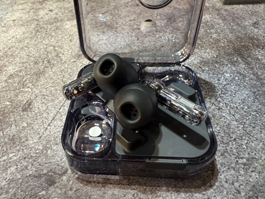 イヤホン Nothing ear