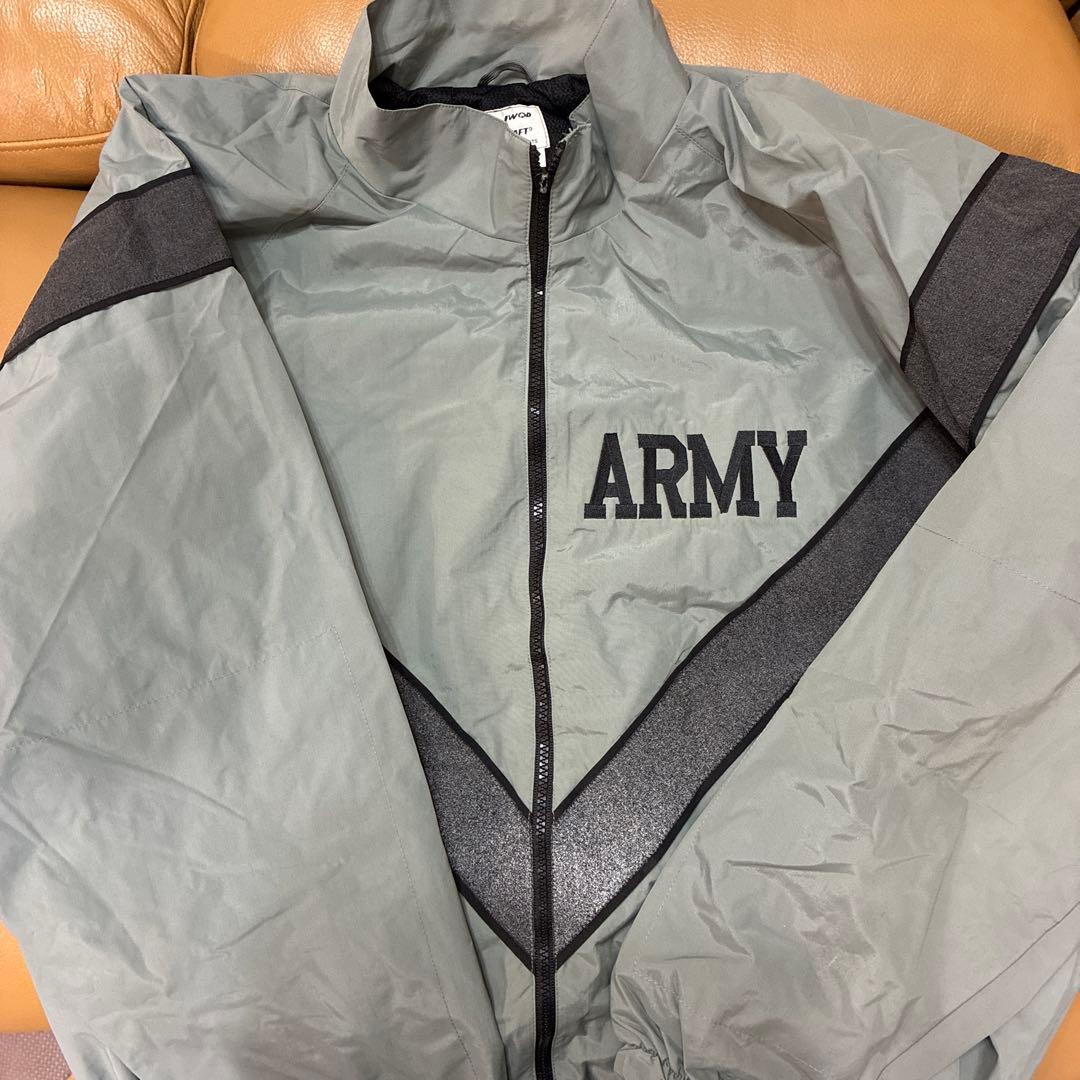 グレー ARMロゴ ミリタリージャケット