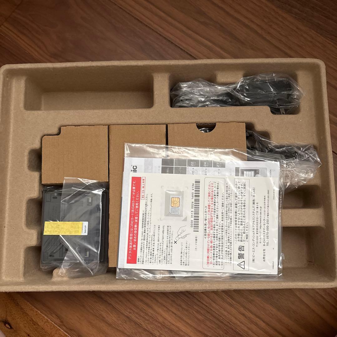 【tlevia】Panasonicビエラ15V型　UN-15L12H