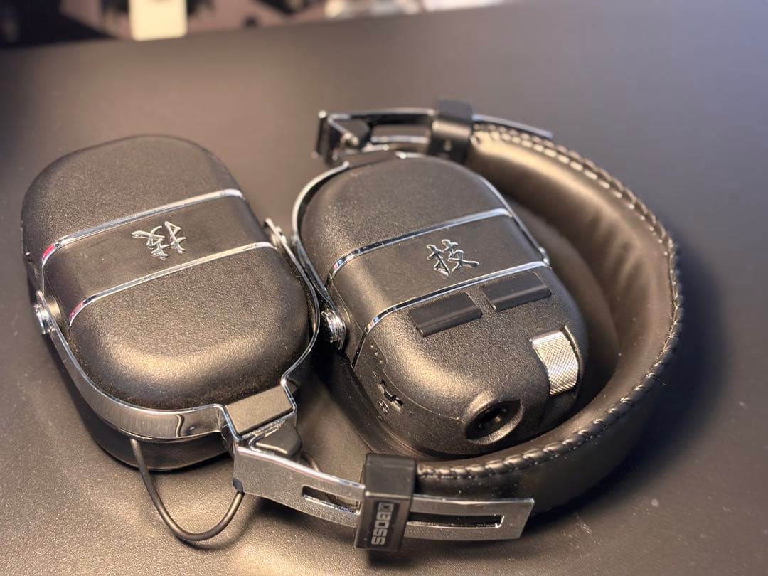 【美品＋多機能ケーブル付】BOSS WAZA-AIR ワイヤレスギターアンプ