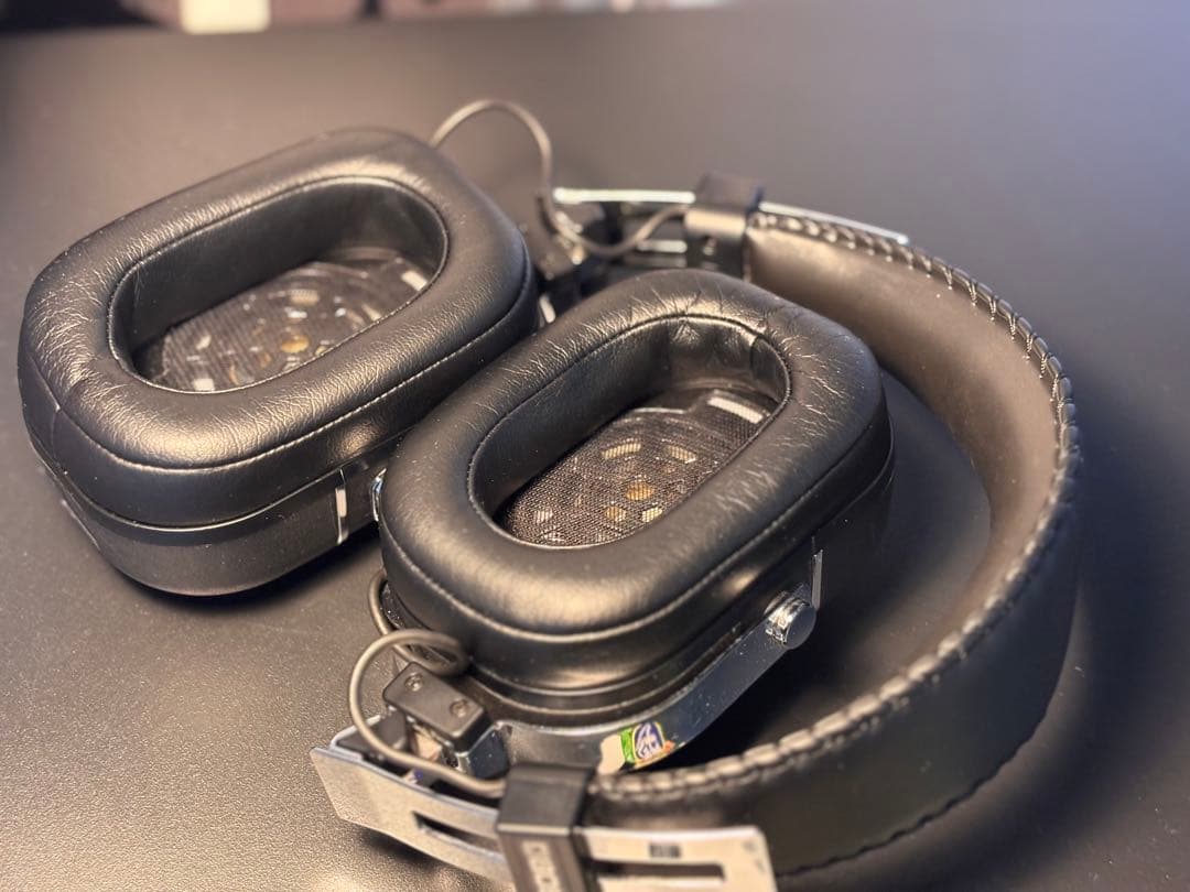 【美品＋多機能ケーブル付】BOSS WAZA-AIR ワイヤレスギターアンプ