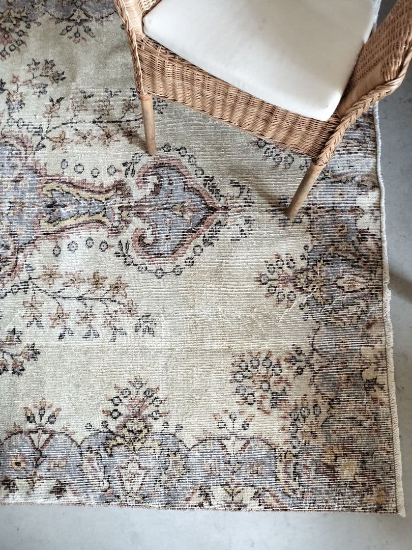 超大判/ベージュと淡いグレーのヴィンテージラグ　雅姫さんNo.636