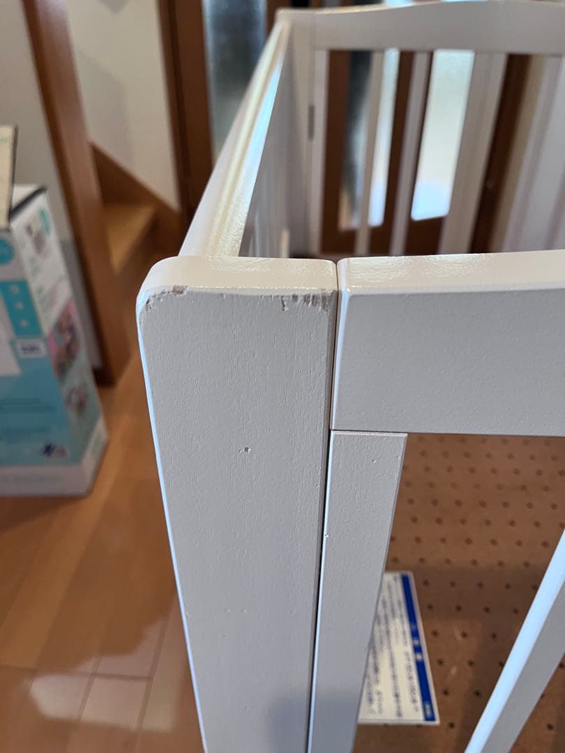 ホワイト木製ベビーベッド　カトージ　布団セット付き