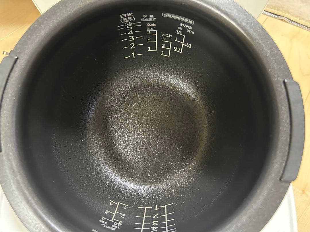 TIGER JPJ-H101 炊飯器 日本製　内蓋新しめです