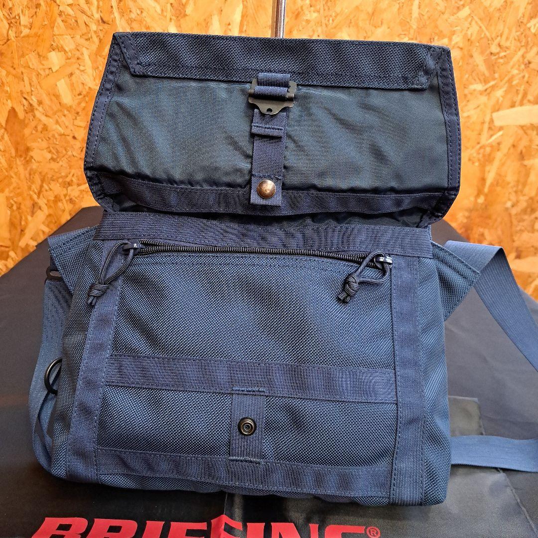 BRIEFING ビームスプラスネイビー ショルダーバッグ(袋付き)