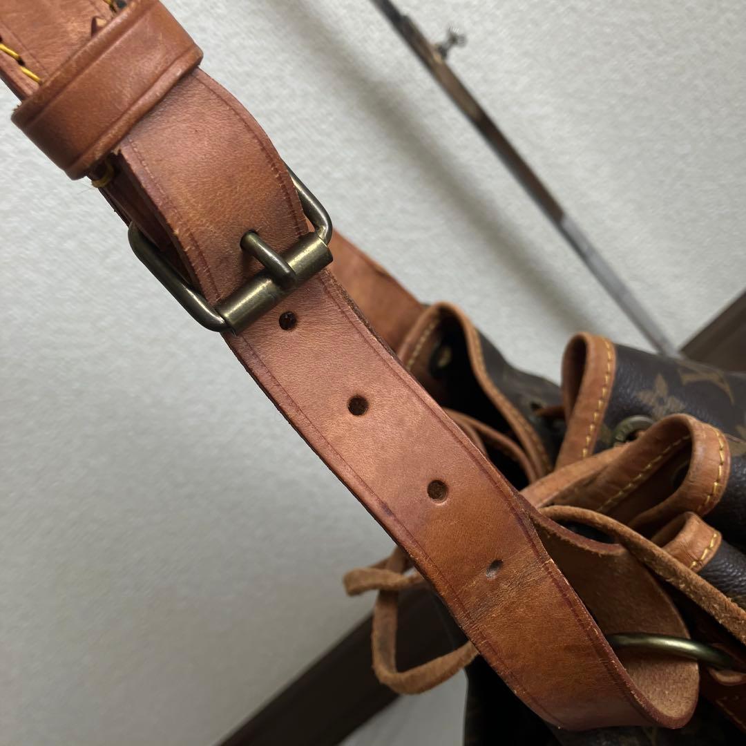 VUITTON ヴィトン　ショルダーバッグ　ノエ