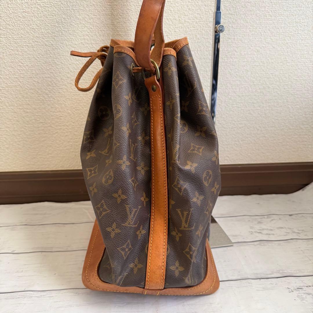 VUITTON ヴィトン　ショルダーバッグ　ノエ