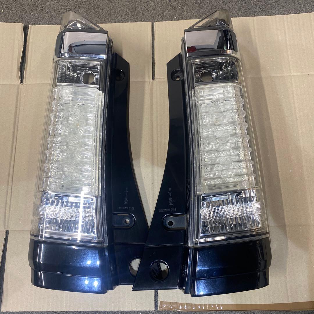 N-BOX JF1 テールランプ