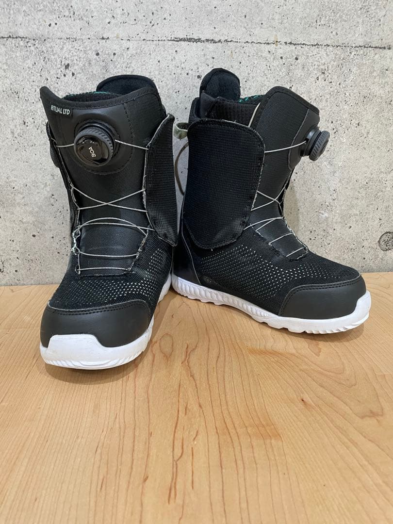 バートン　RITUAL LTD ダブルBOA 24.5センチ