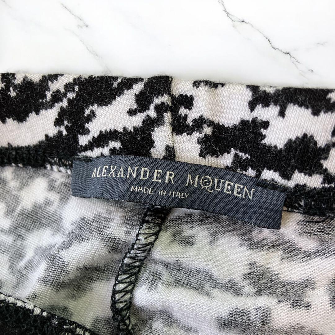 ALEXANDER MQUEEN レギンス　総柄　パンツボトムス　アレキサンダー