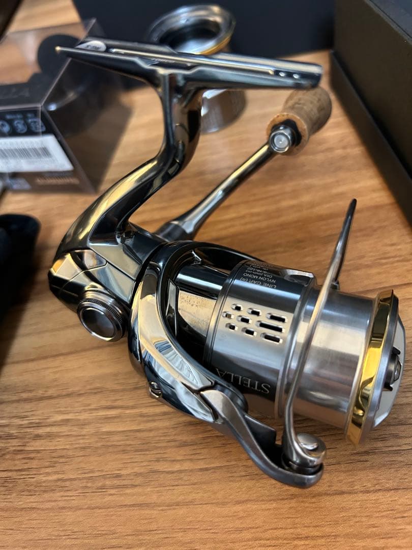 【早い者勝ち】　【値下げ可能】　18 ステラ　替えスプール　コルクノブ