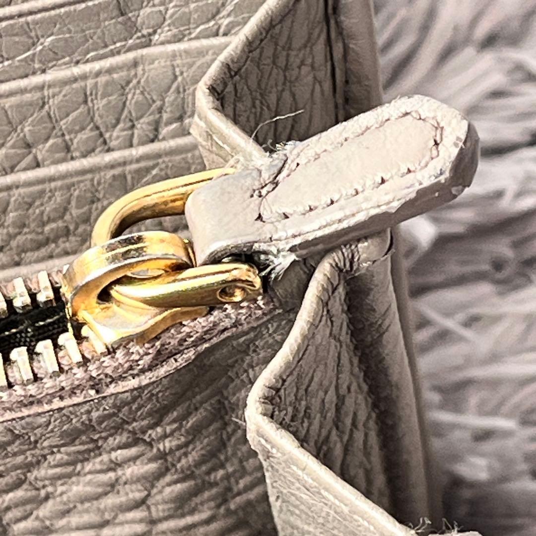 良品✨PRADA 長財布　メタルロゴ　長財布　シボレザー　グレージュ