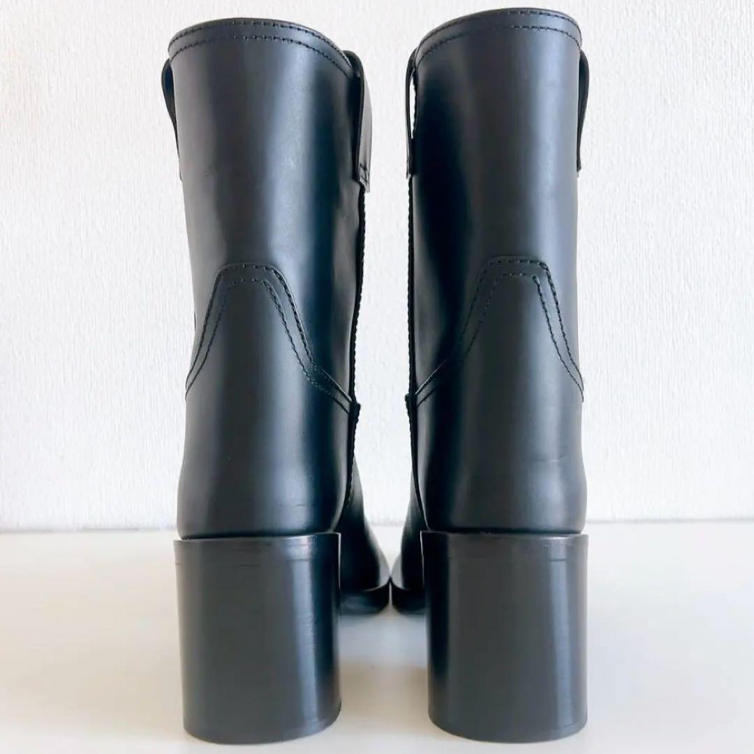 お値下げ【Miu Miu】新品未使用 レザーショートブーツ (IT 38)