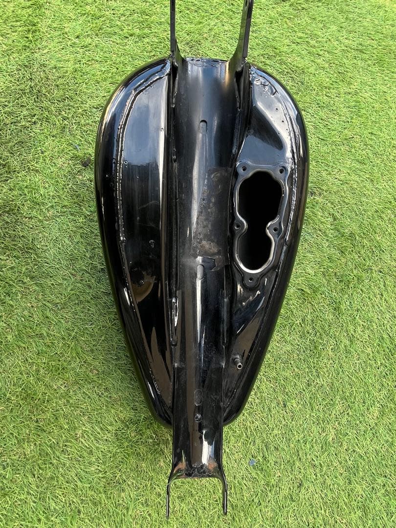 スポーツスター　タンク　インジェクション