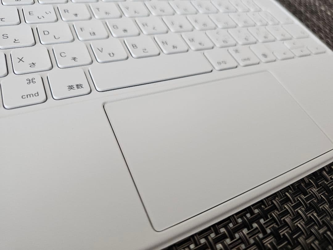 apple ipad a16 第11世代 本体とキーボードとペンセット