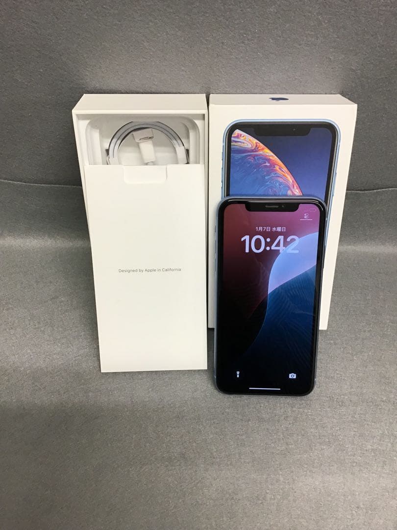 美品 国内版 SIMフリーiPhoneXR 64GB ブルー色