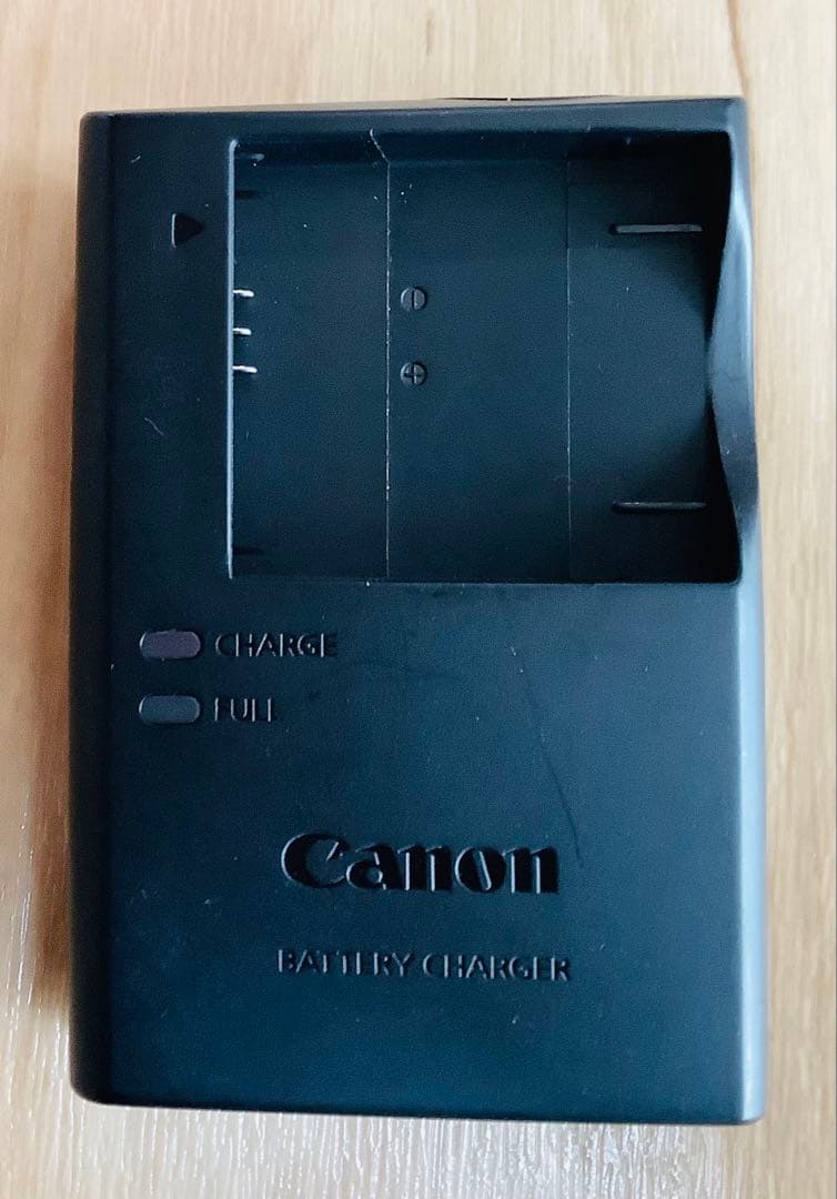 Canon IXY650コンパクトデジタルカメラ（32GB）動作確認済ケース付き