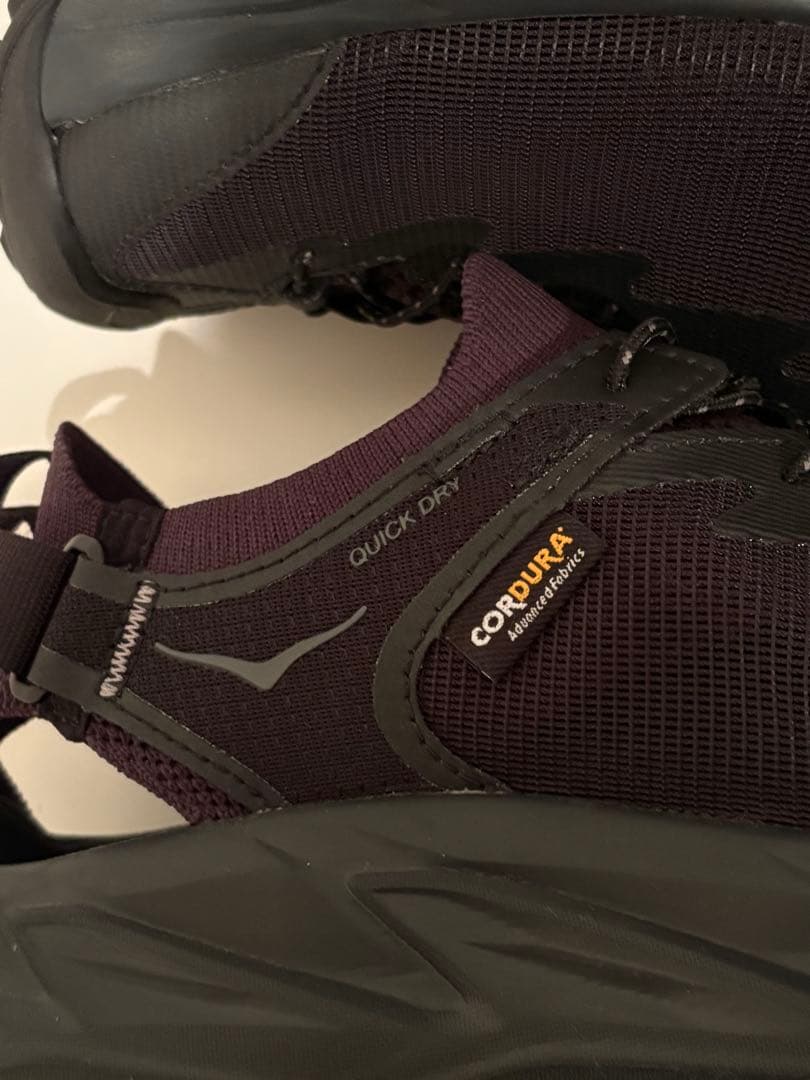 ホカオネオネ　HOKA ストラップサンダル　ホパラ2