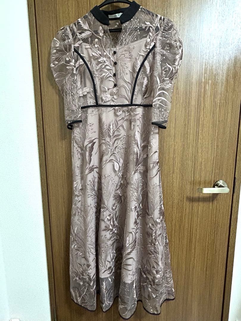 Leja 花柄チュールパフスリーブワンピースドレス　パープル