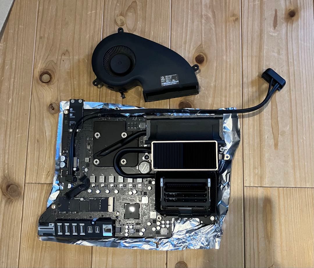 iMac retina5k 27 inch Late2015マザーボードとファン