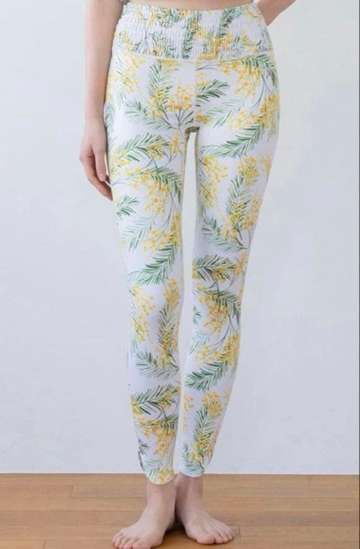 新品未使用　【SUKALA】スプリングフラワーシャーリングレギンス(L/ミモザ)