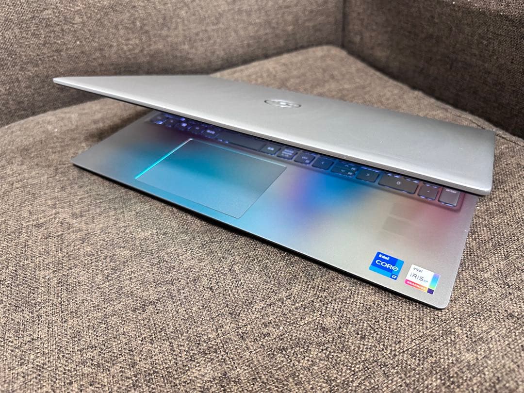 Dell Ins 15.6インチ ノートi7-11370H 16GB 1TB