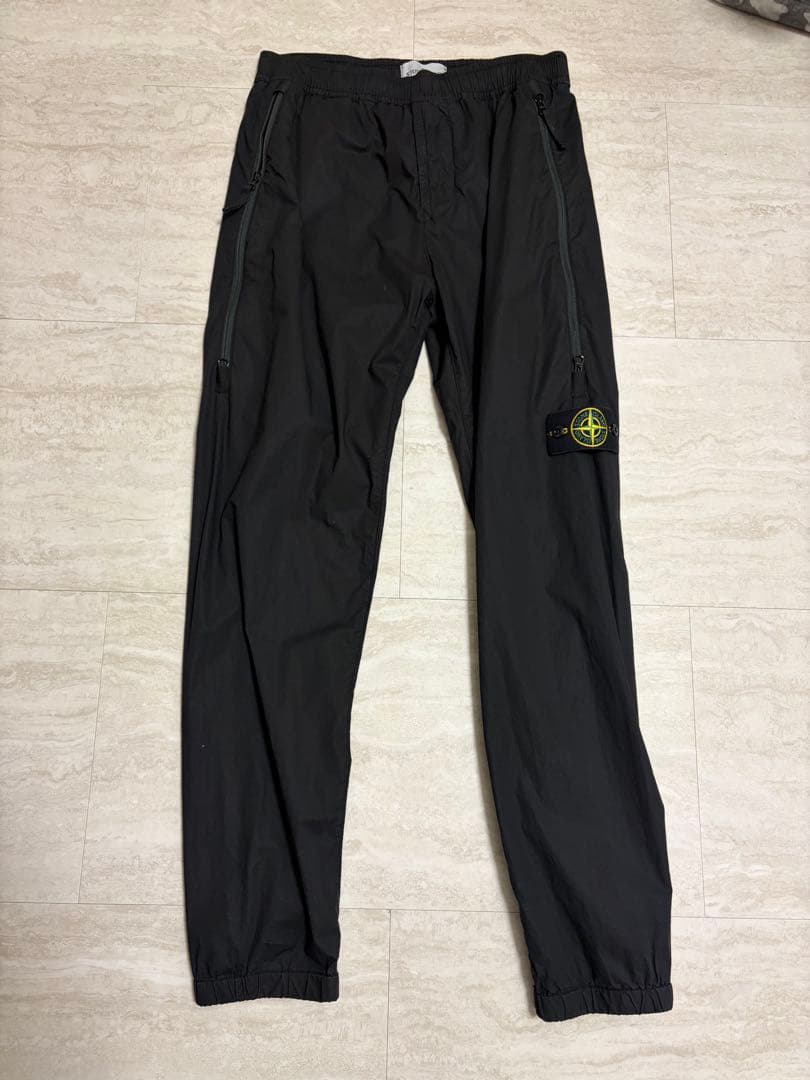 ストーンアイランド　ナイロンジョガーパンツ