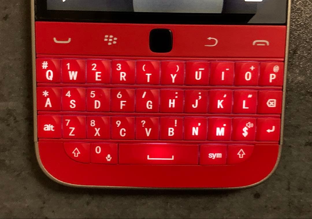 新品 BlackBerry ブラックベリー Q20 Classic クラシック