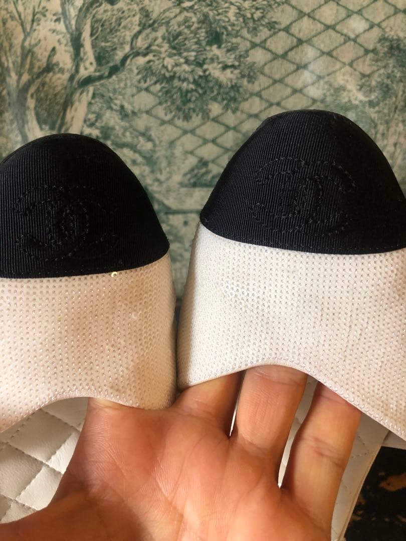 CHANEL フラットシューズ ホワイト/ブラック