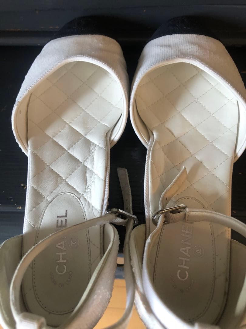 CHANEL フラットシューズ ホワイト/ブラック