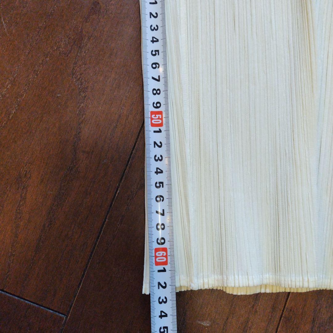 プリーツプリーズISSAY MIYAKE　 オフホワイト　パンツ size１