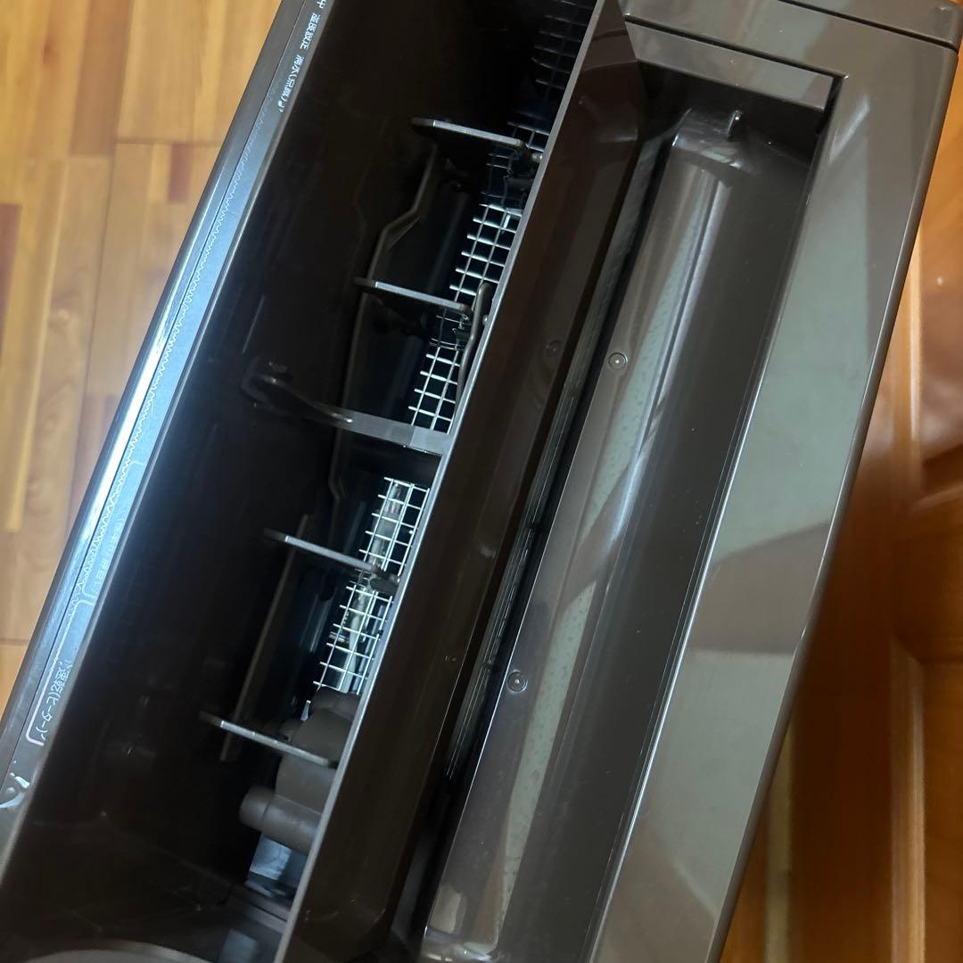 2020年製　コロナ衣類乾燥除湿機　CD-H1820