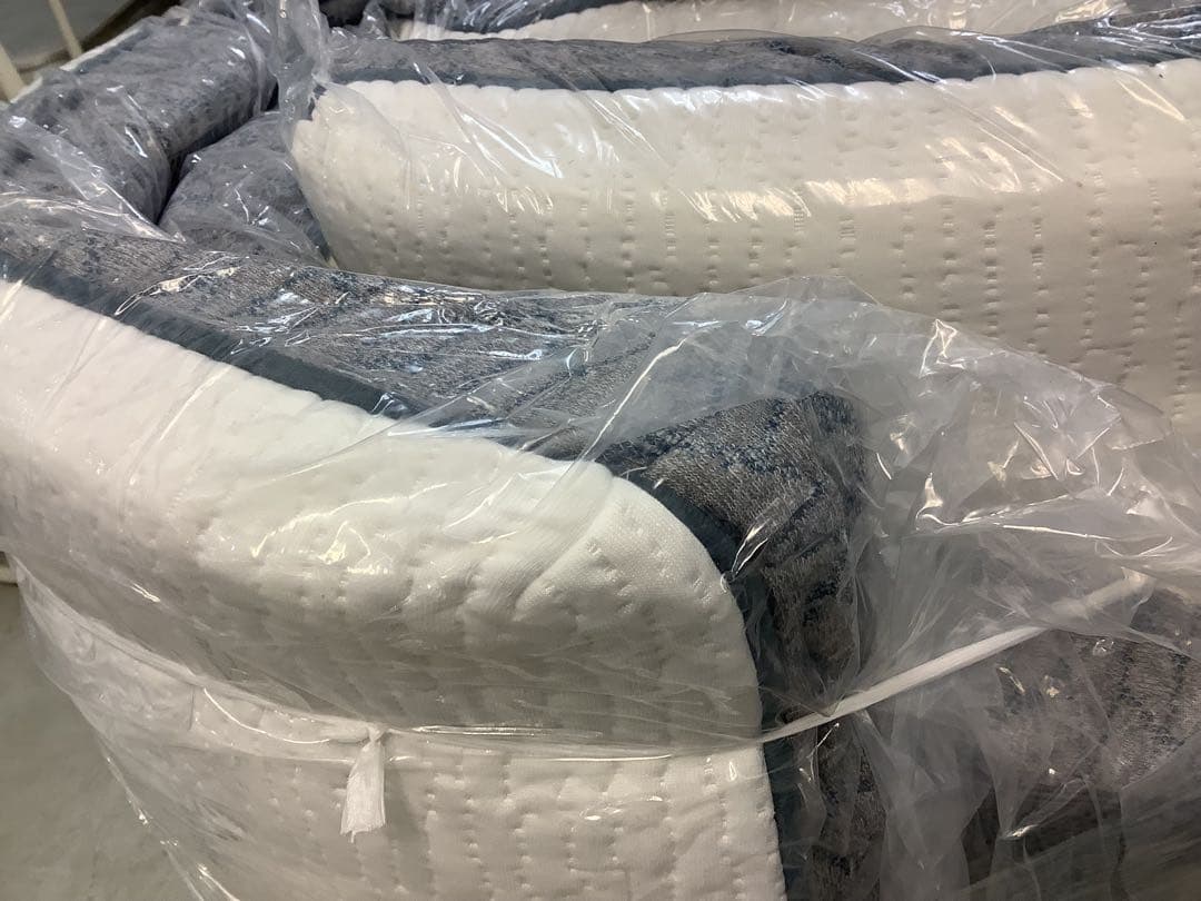 【新品未使用】Emoor Tokyo　エムール　セミダブル三つ折りマットレス