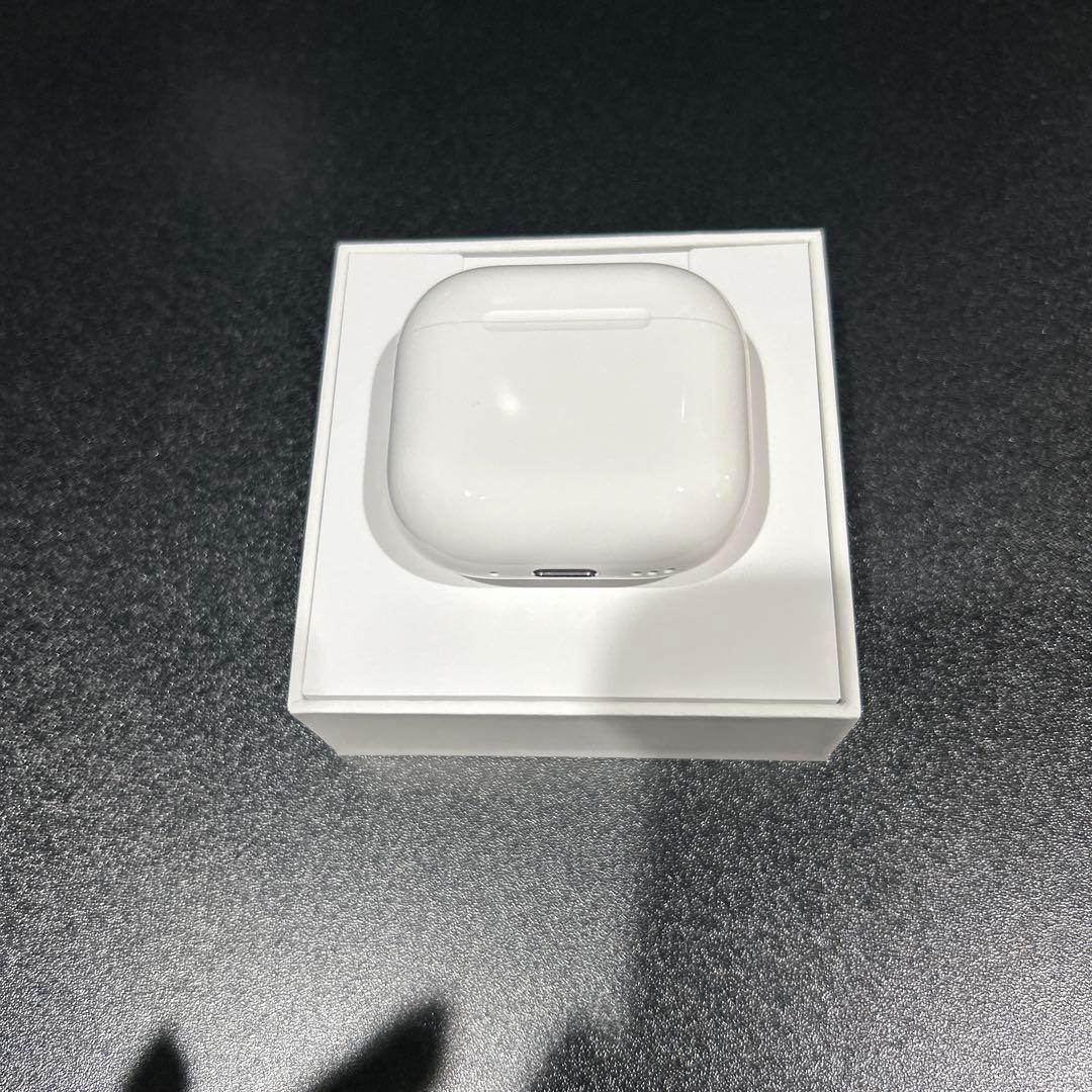 AirPods 4 本体 アクティブノイズキャンセリング ケースと掃除セット