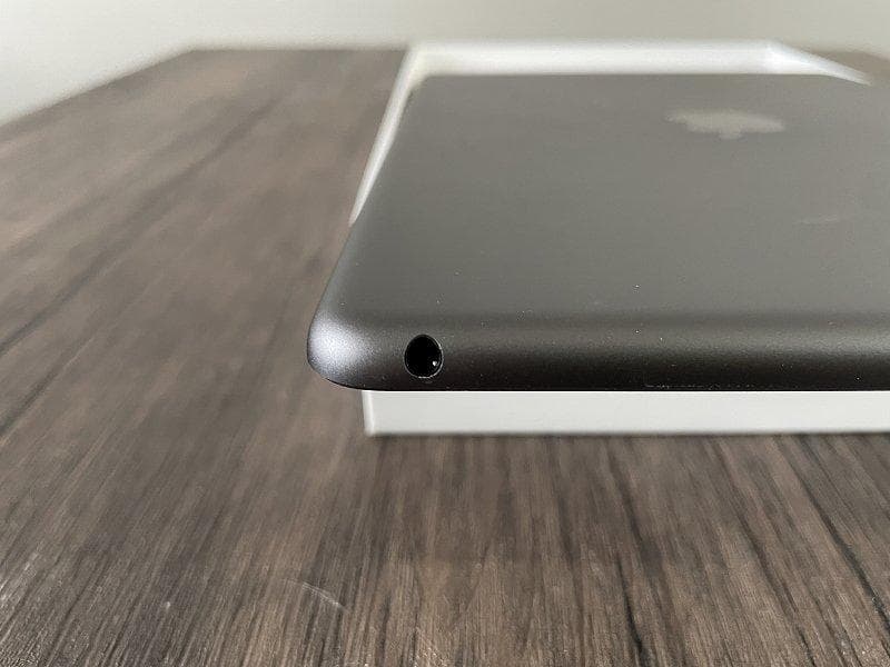 ⑤【美品】iPad Apple 第9世代　Wi-Fiモデル　64GB