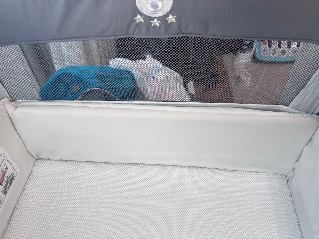 アップリカ　エアー　ココネルエアーAB　ベビーベッド　サークル