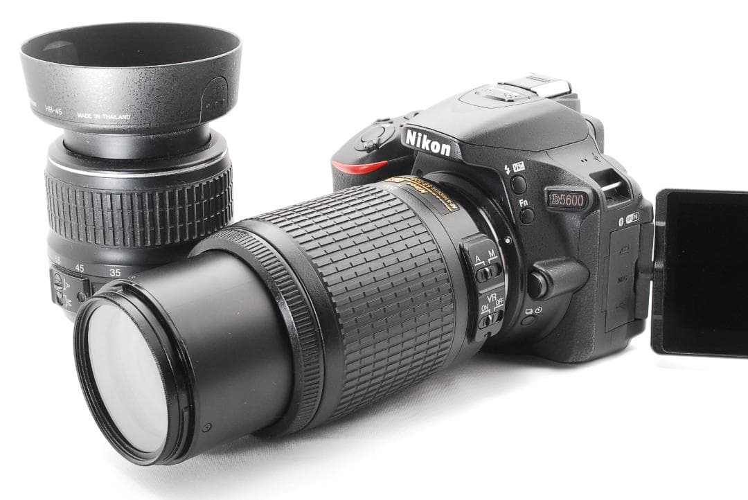 シャッター数2873回 Nikon D5600 ダブルレンズセット