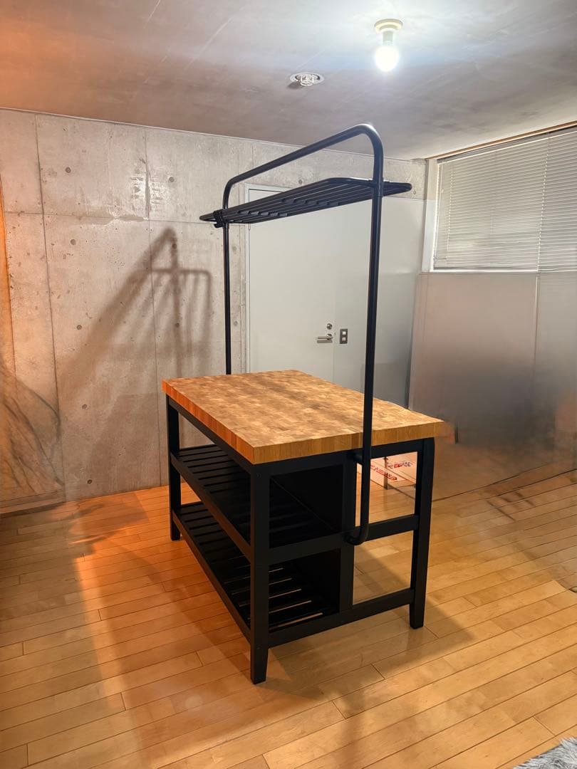 ジミーIKEA VADHOLMAヴァドホルマ アイランドキッチンラック付き