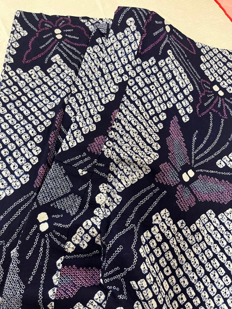 有松鳴海絞り浴衣 蝶柄