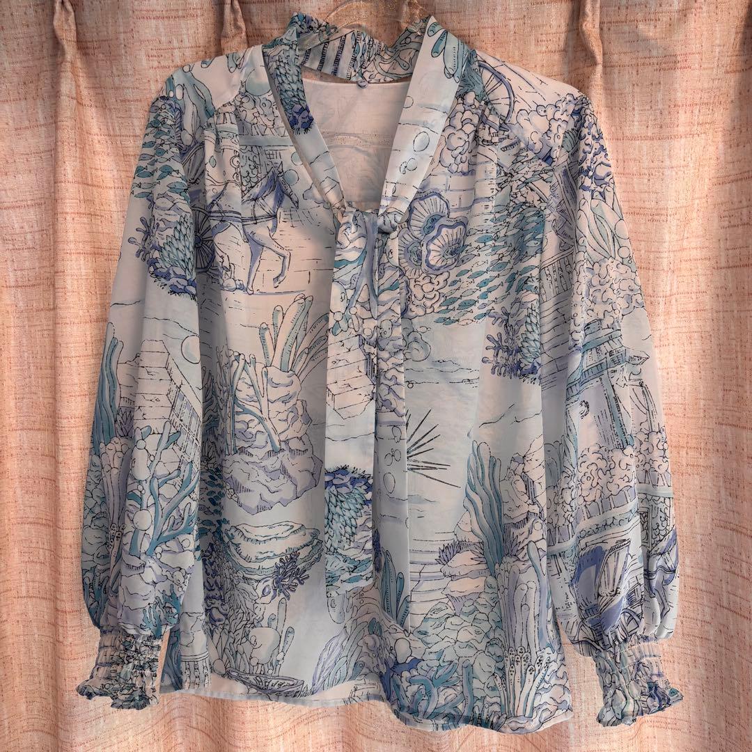 く*る様 PINKY&DIANNE ノーティカルプリントブラウス ブルー