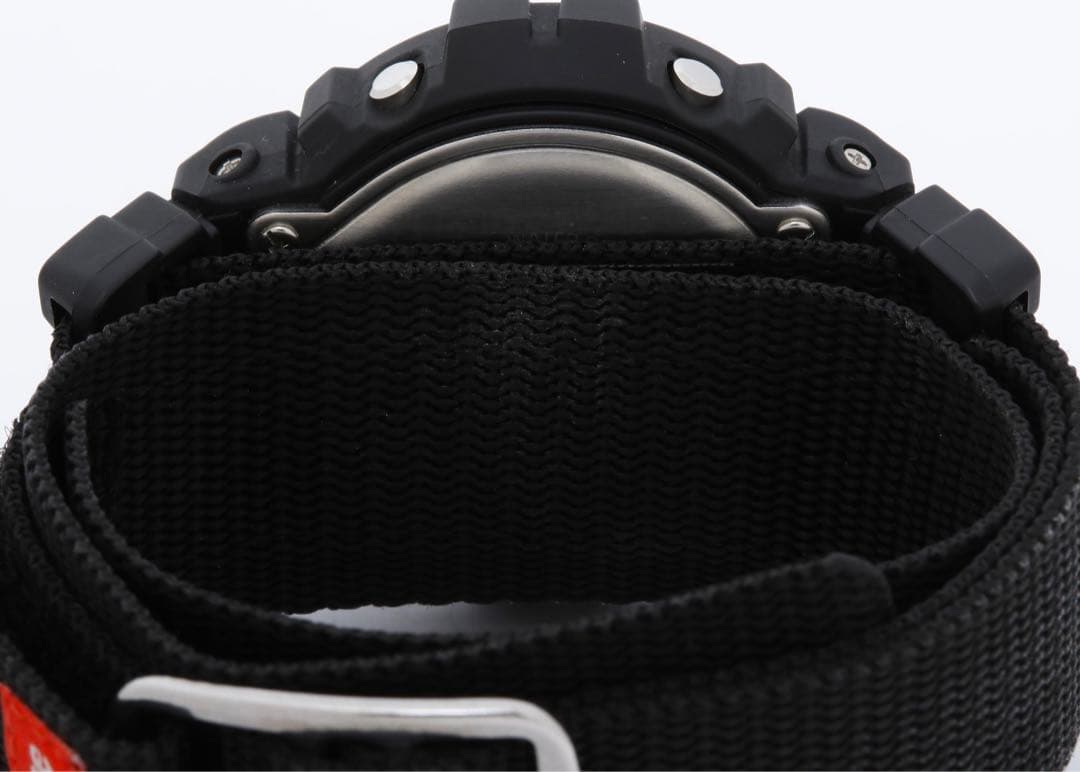 G-SHOCK×THE NORTH FACE×Supreme DW-6900NS