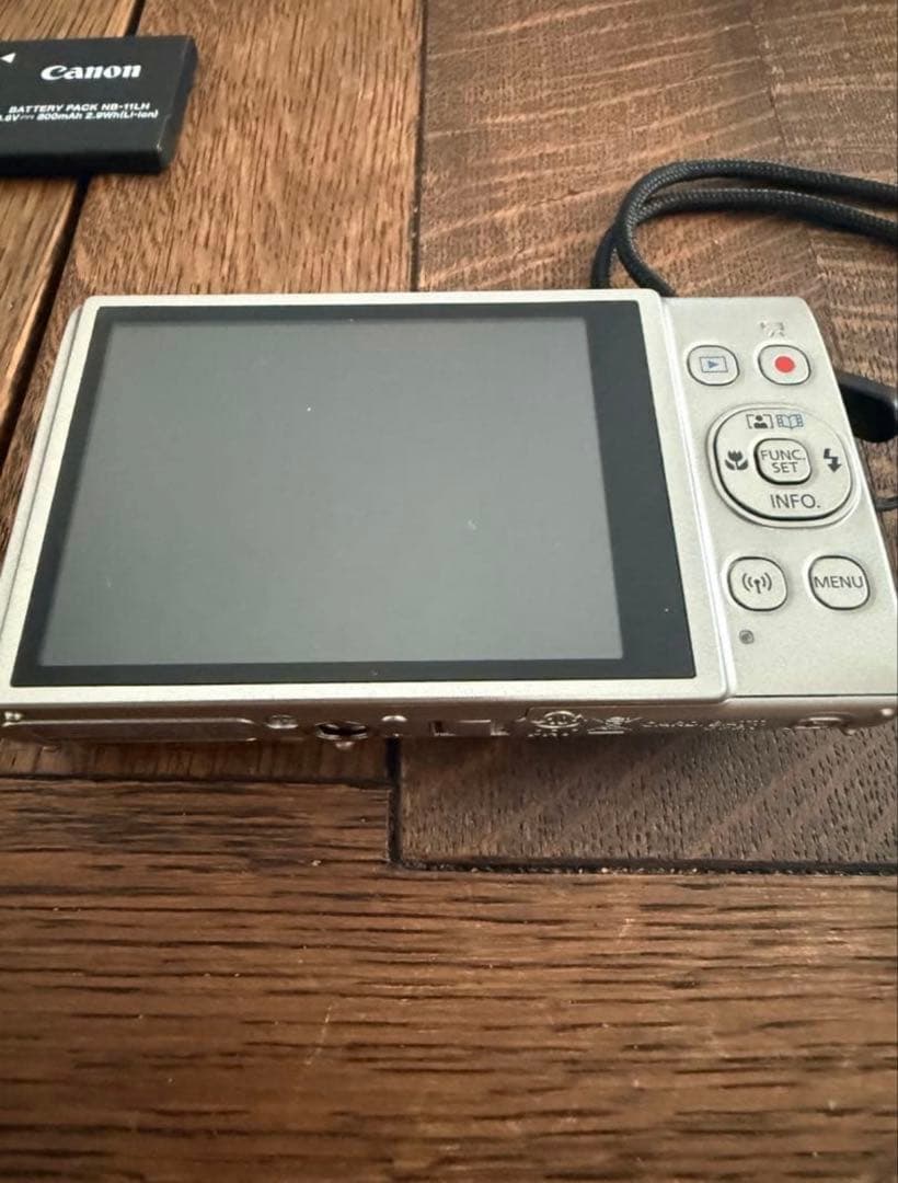 美品 中古品 動作確認済み Canon IXY650 シルバー本体 充電器 取説