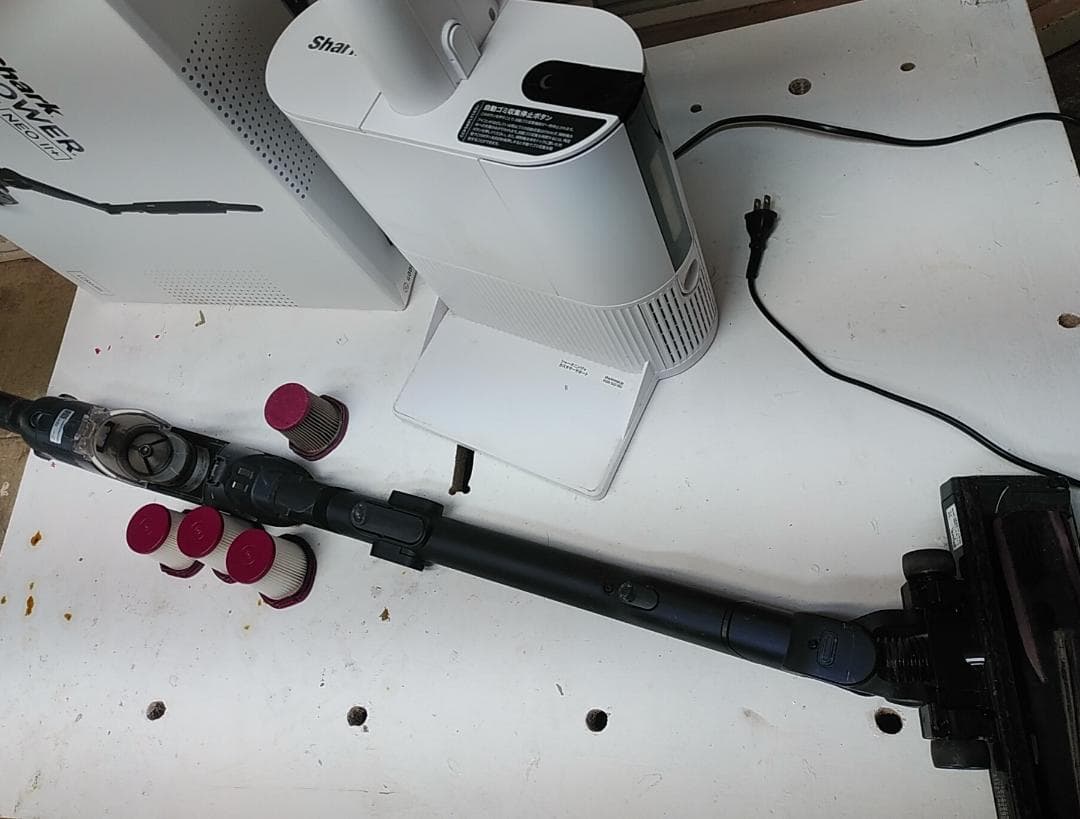 Shark スティック 掃除機　コードレス　LC551JBK