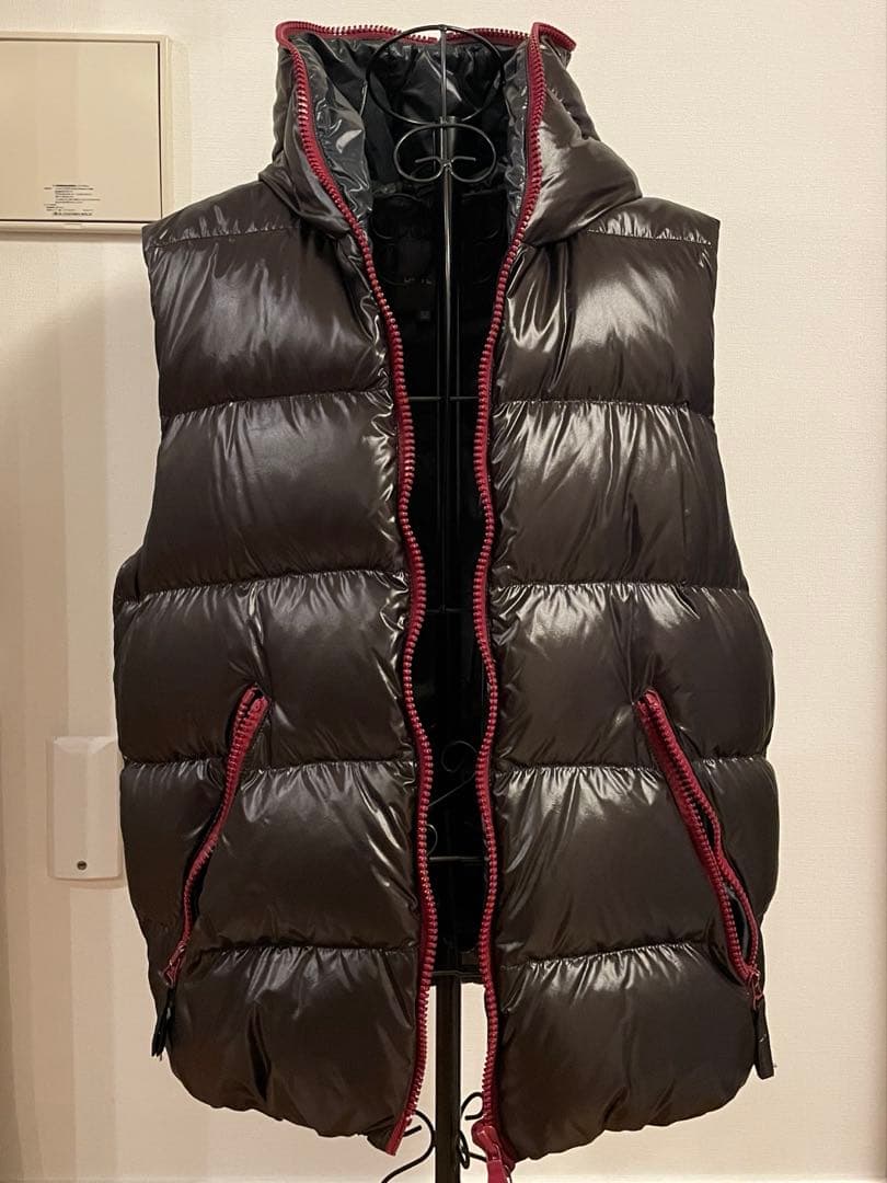 DUVETICA フード付きダウンベスト 52サイズ デュベティカ