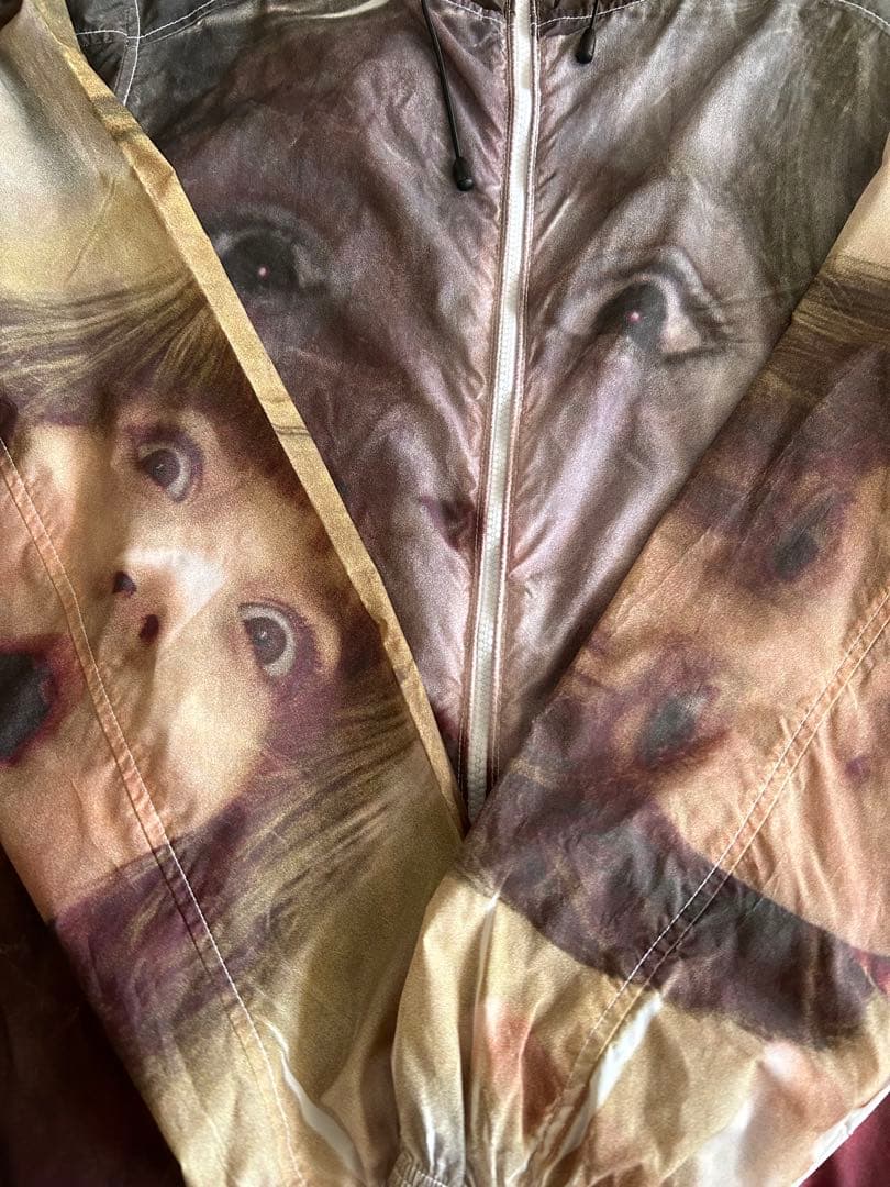 あちゃちゅむ　シャイニングナイロンパーカー