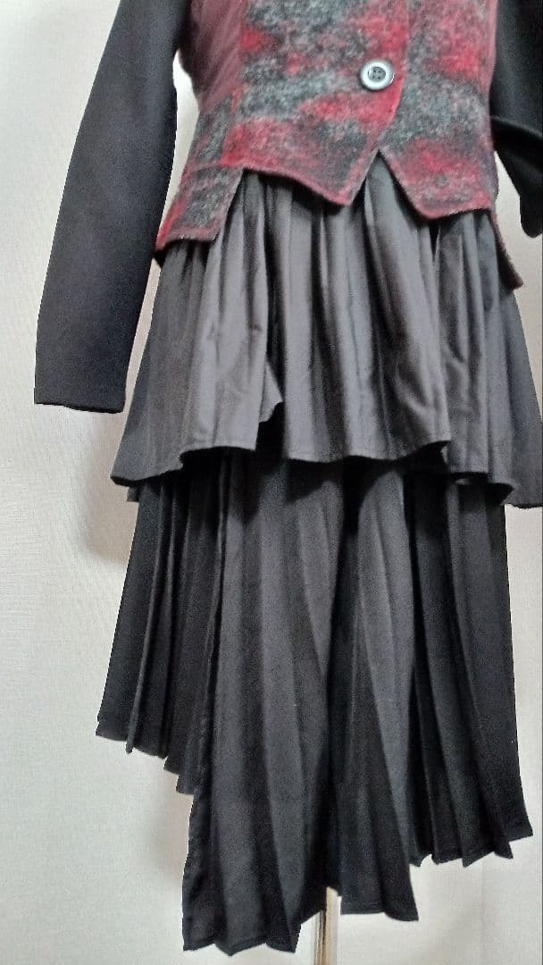 エイココンドウ　ベスト　未使用マダムヒロコトップス　EVRIS　手袋+羊皮J